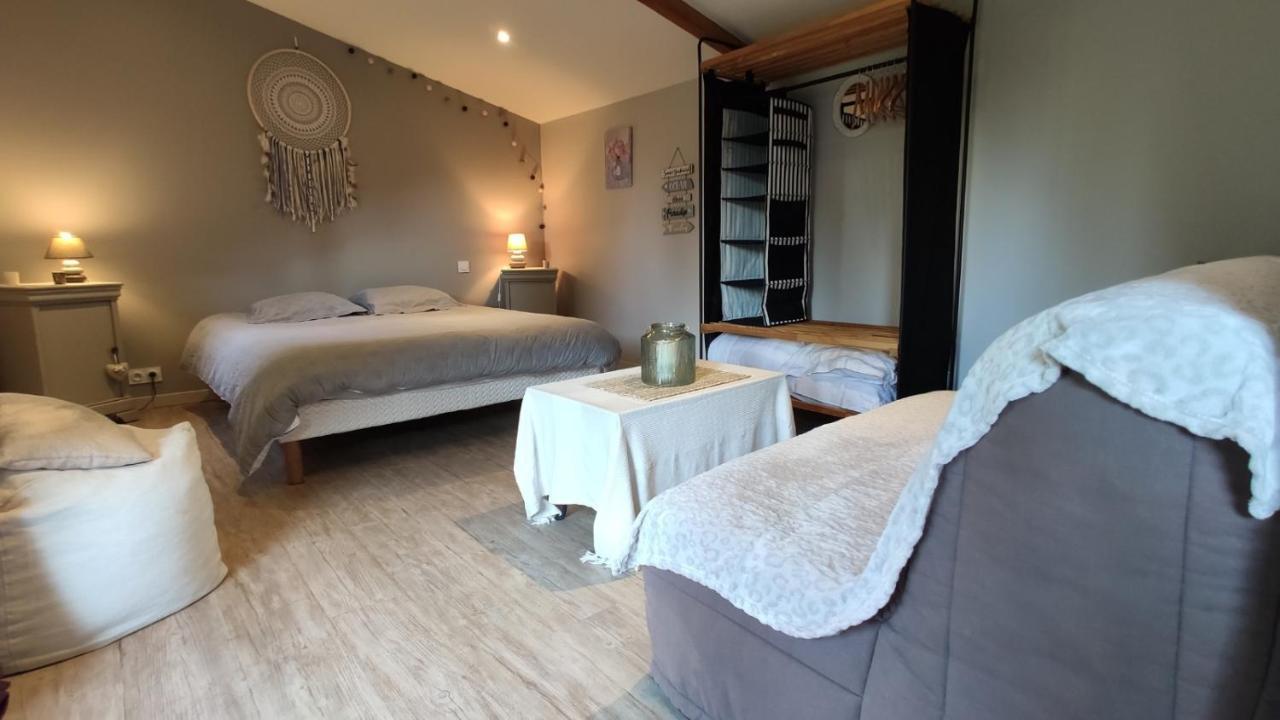 Domaine De L'Hotel Au Franc 플뢰리 외부 사진