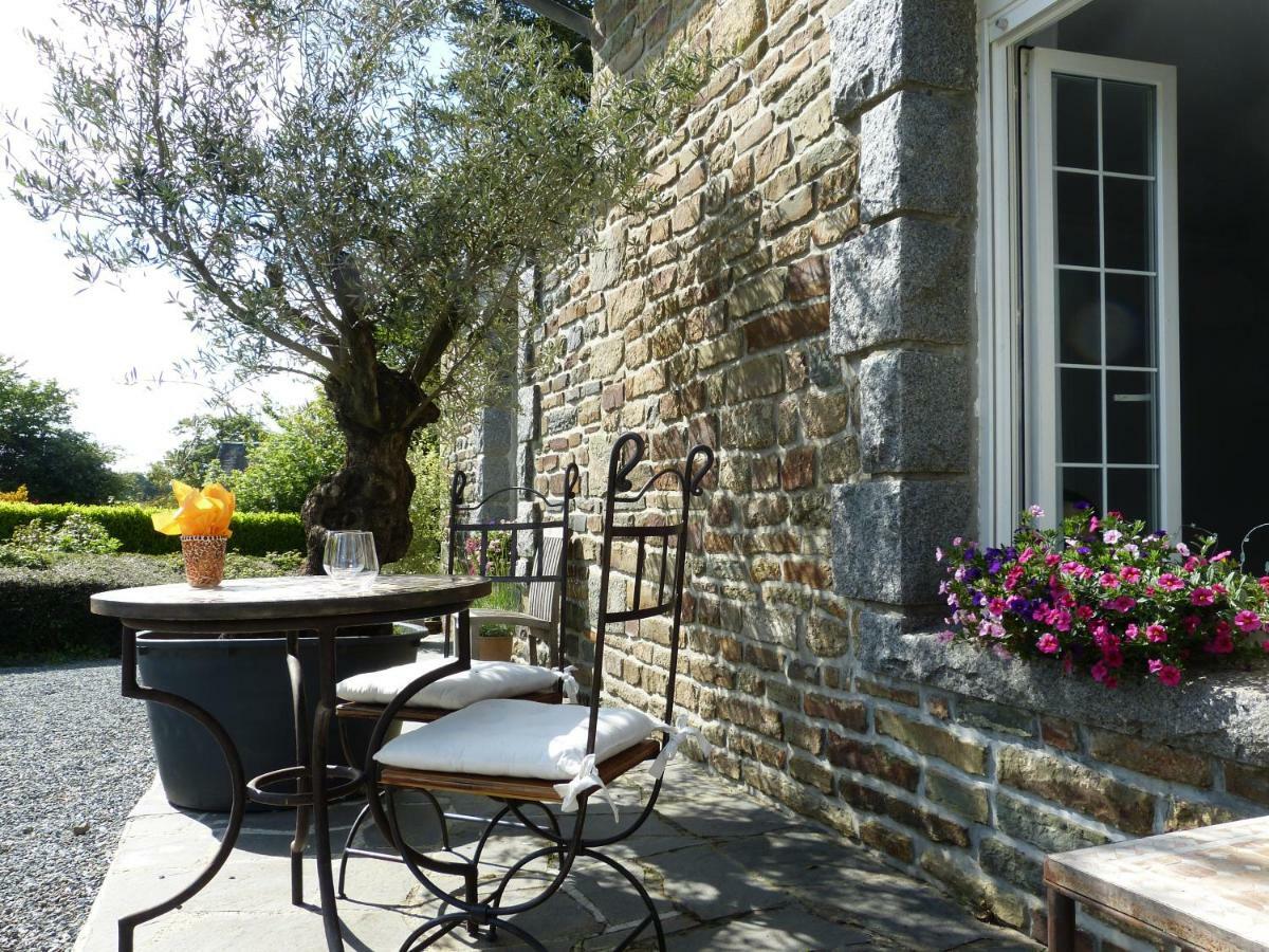 Domaine De L'Hotel Au Franc 플뢰리 외부 사진